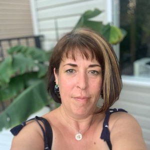 Meet your Posher, Lori-anne